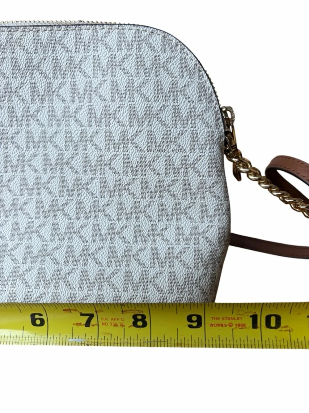 Michael Kors Jet Set Travel Md Dome Crossbody Vanilla 35F1GTVC6B